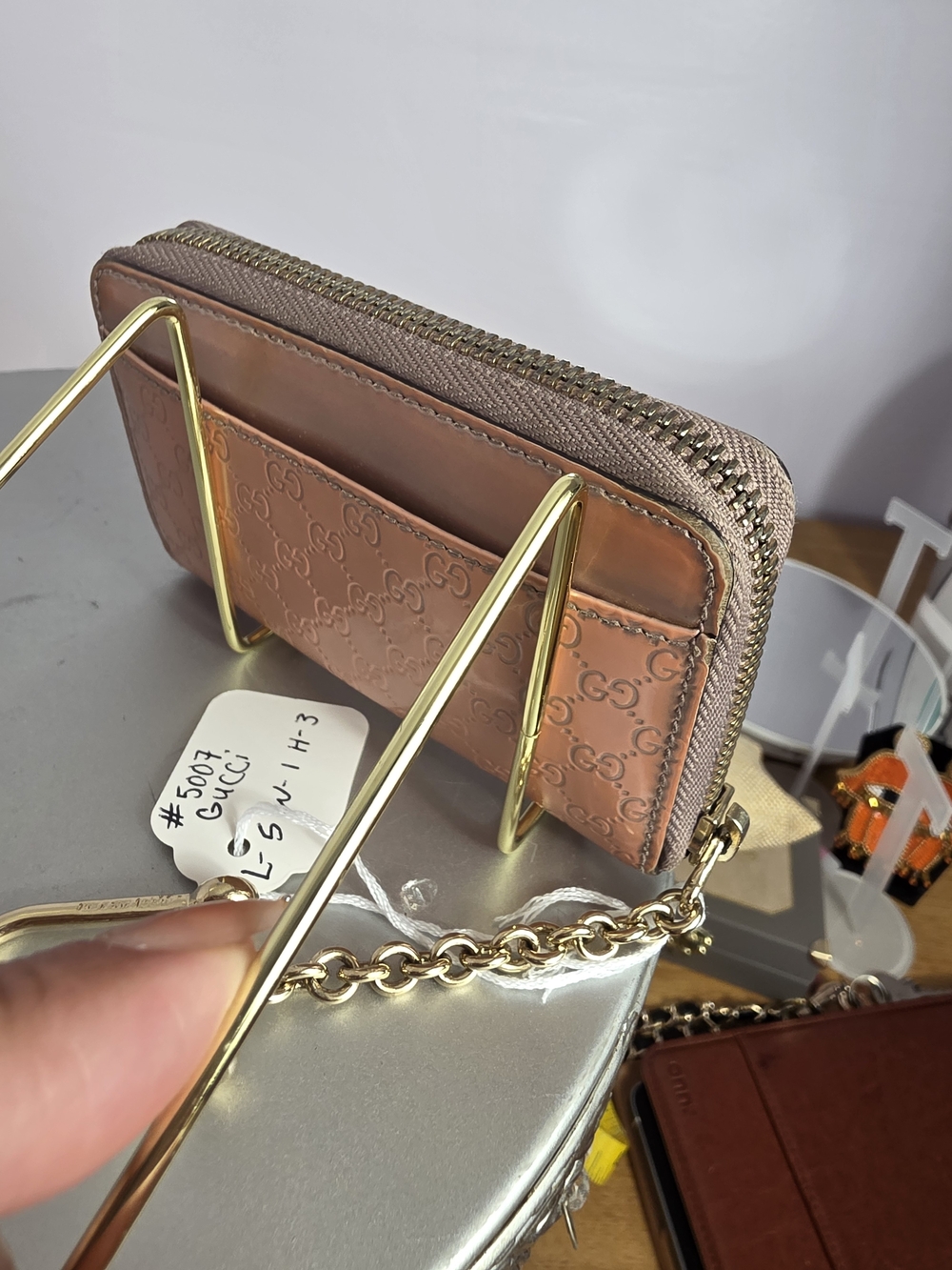 Gucci Rose Gold Metallic GG Zip Wallet - Picture 11 of 16
